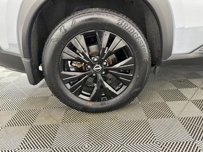 2023 Nissan Rogue SV Midnight Edition & Premium Package