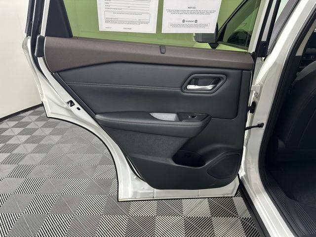 2023 Nissan Rogue SV Premium Package