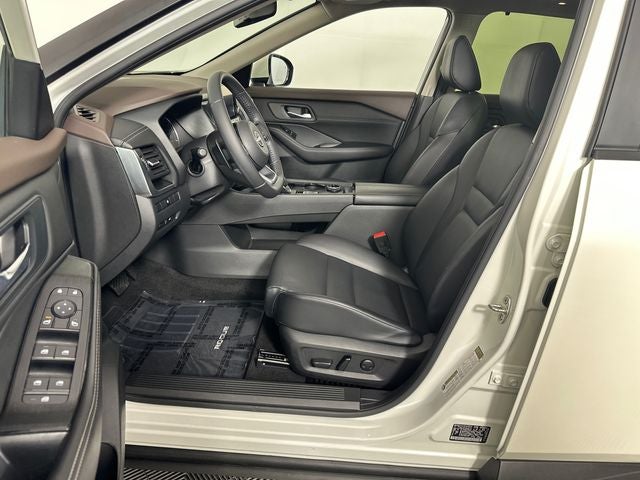 2023 Nissan Rogue SV Premium Package