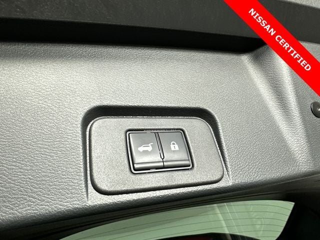 2023 Nissan Rogue SV Midnight Edition & Premium Package