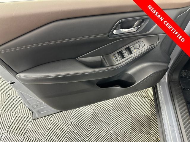 2023 Nissan Rogue SV Midnight Edition & Premium Package