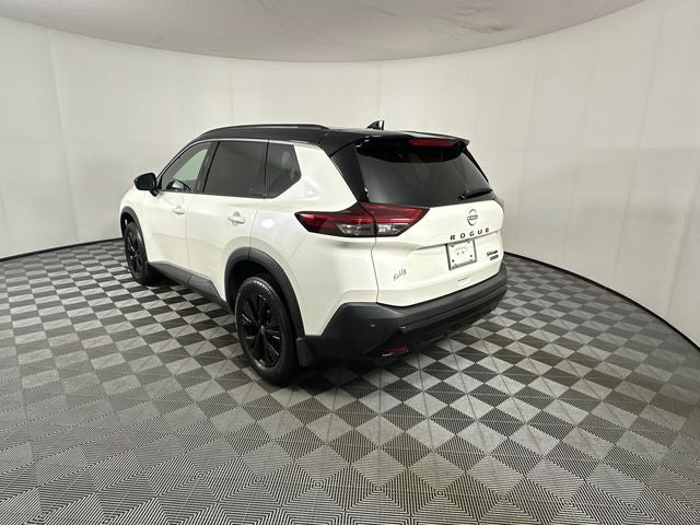 2023 Nissan Rogue SV Midnight Edition & Premium Package