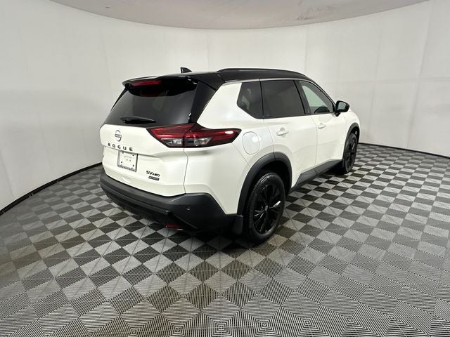 2023 Nissan Rogue SV Midnight Edition & Premium Package