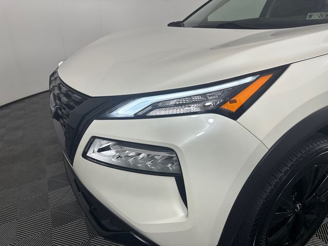 2023 Nissan Rogue SV Midnight Edition & Premium Package