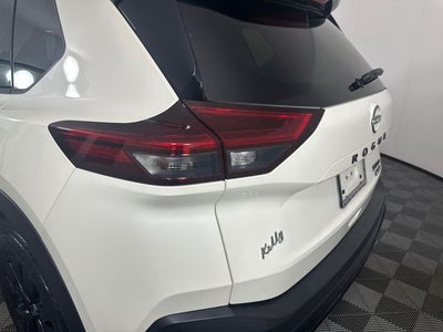 2023 Nissan Rogue SV Midnight Edition & Premium Package