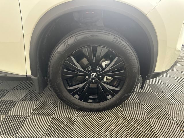 2023 Nissan Rogue SV Midnight Edition & Premium Package