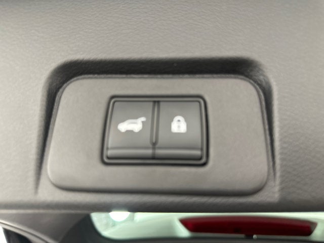 2023 Nissan Rogue SV Premium Package