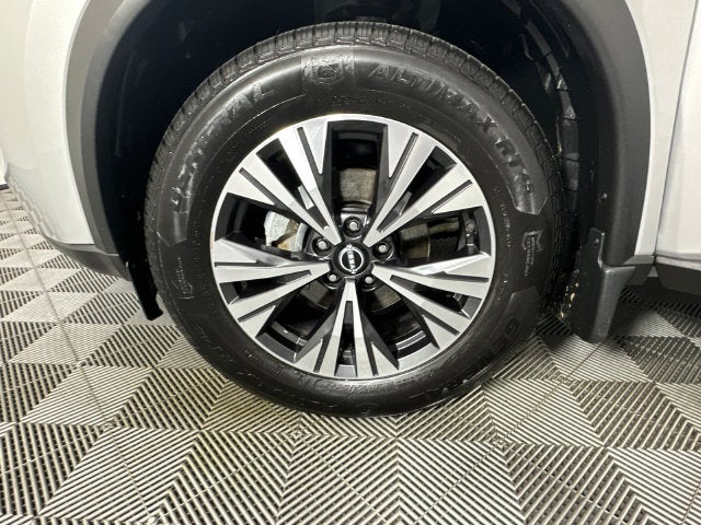 2023 Nissan Rogue SV Premium Package