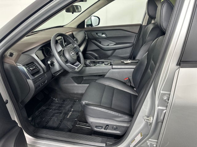 2023 Nissan Rogue SV Premium Package