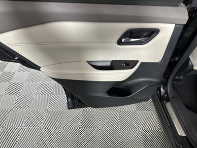 2023 Nissan Rogue SL Premium Package