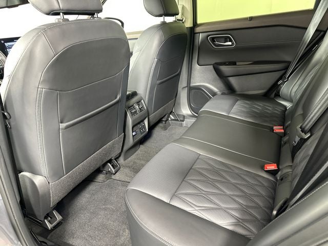 2023 Nissan Rogue Platinum Premium Package