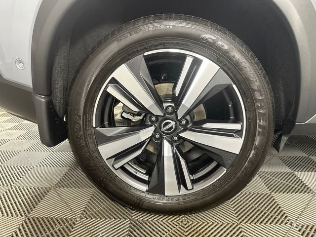 2023 Nissan Rogue Platinum Premium Package