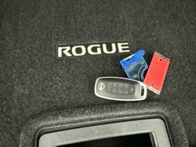 2023 Nissan Rogue Platinum Premium Package