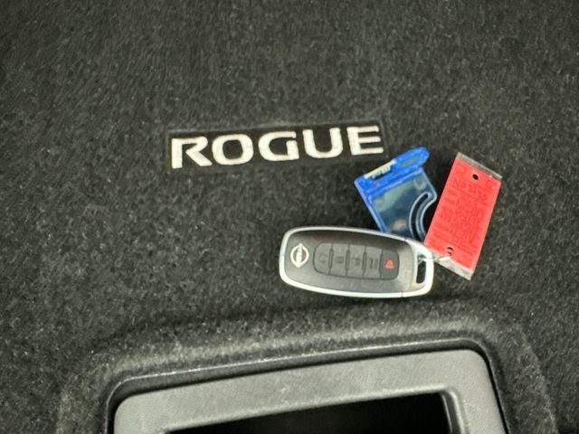 2023 Nissan Rogue Platinum Premium Package