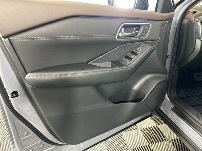 2023 Nissan Rogue Platinum Premium Package