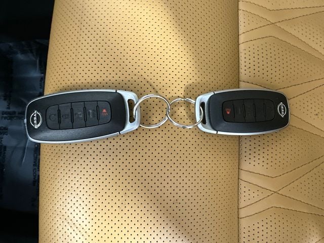 2023 Nissan Rogue Platinum Premium Package