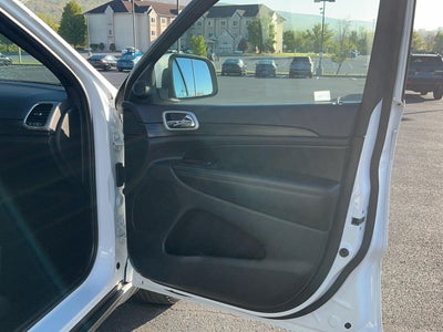 2020 Jeep Grand Cherokee Laredo E