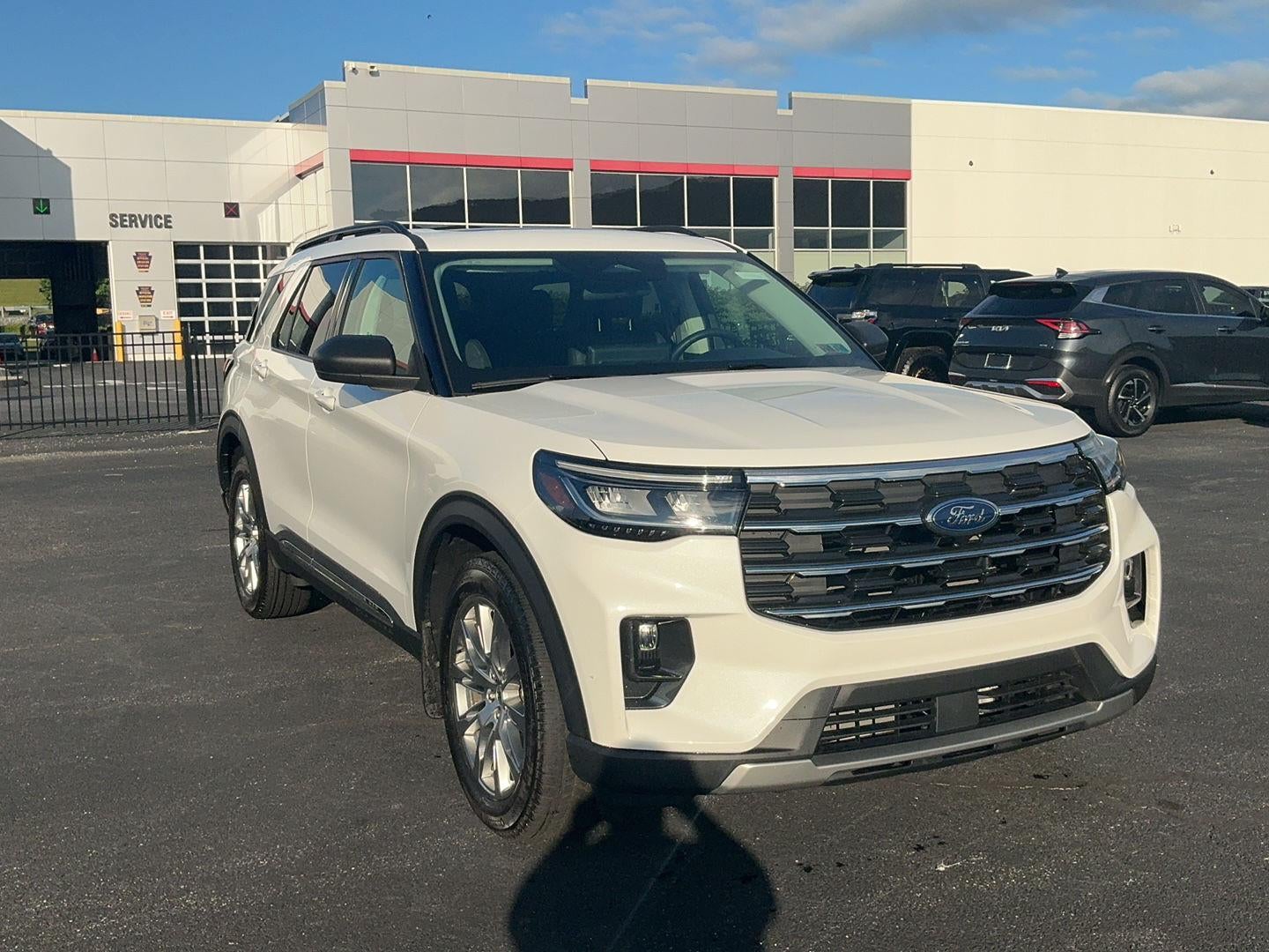 2025 Ford Explorer Active