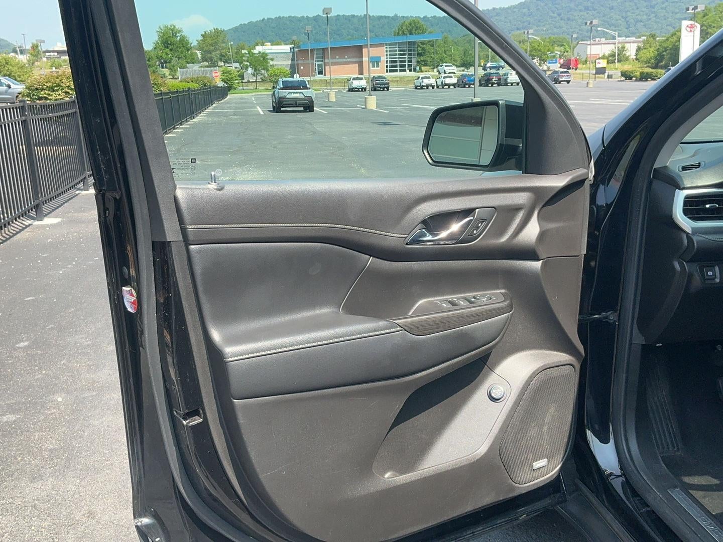 2019 GMC Acadia SLT