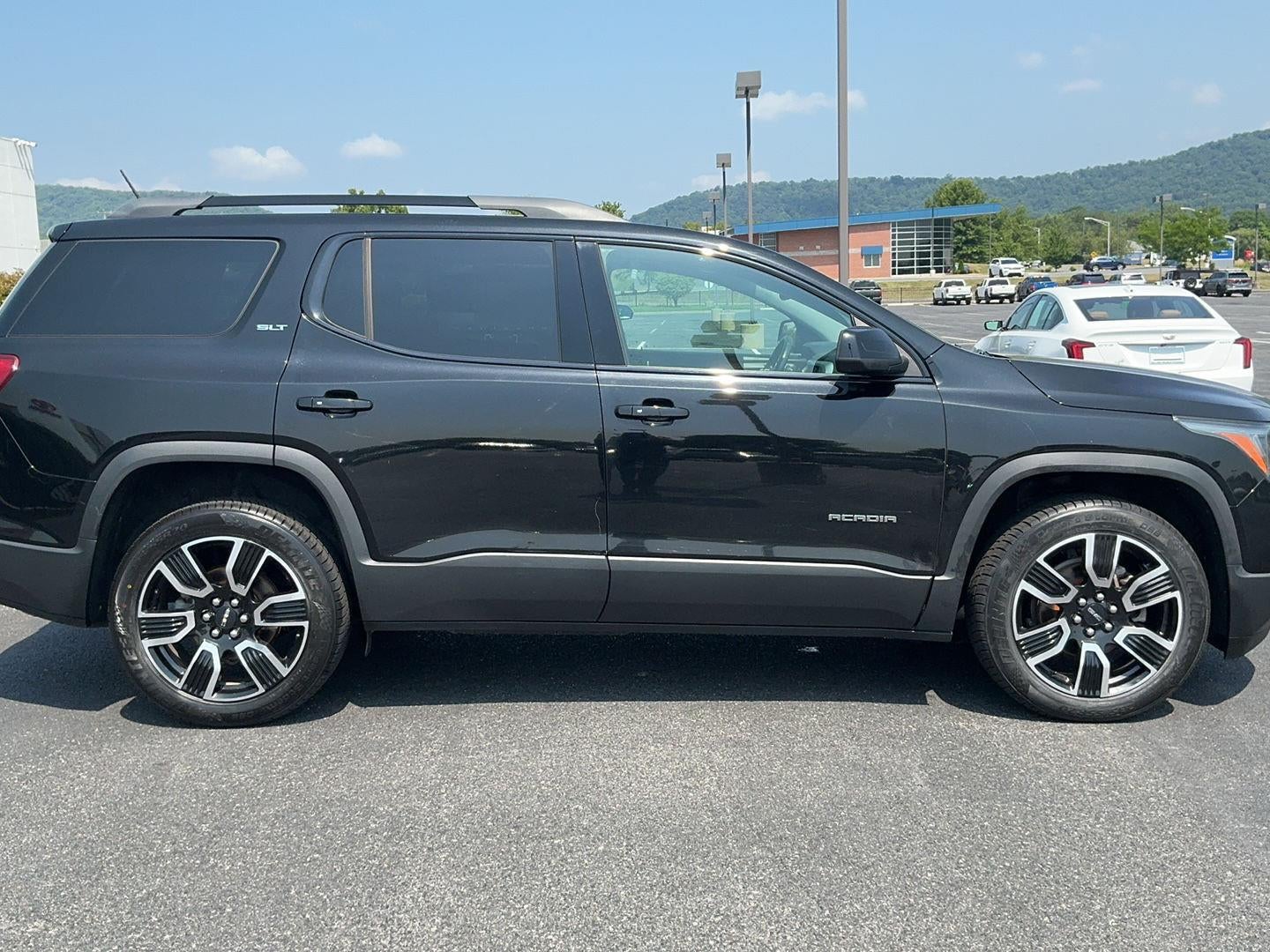 2019 GMC Acadia SLT