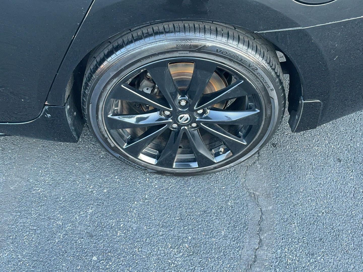 2018 Nissan Maxima SR