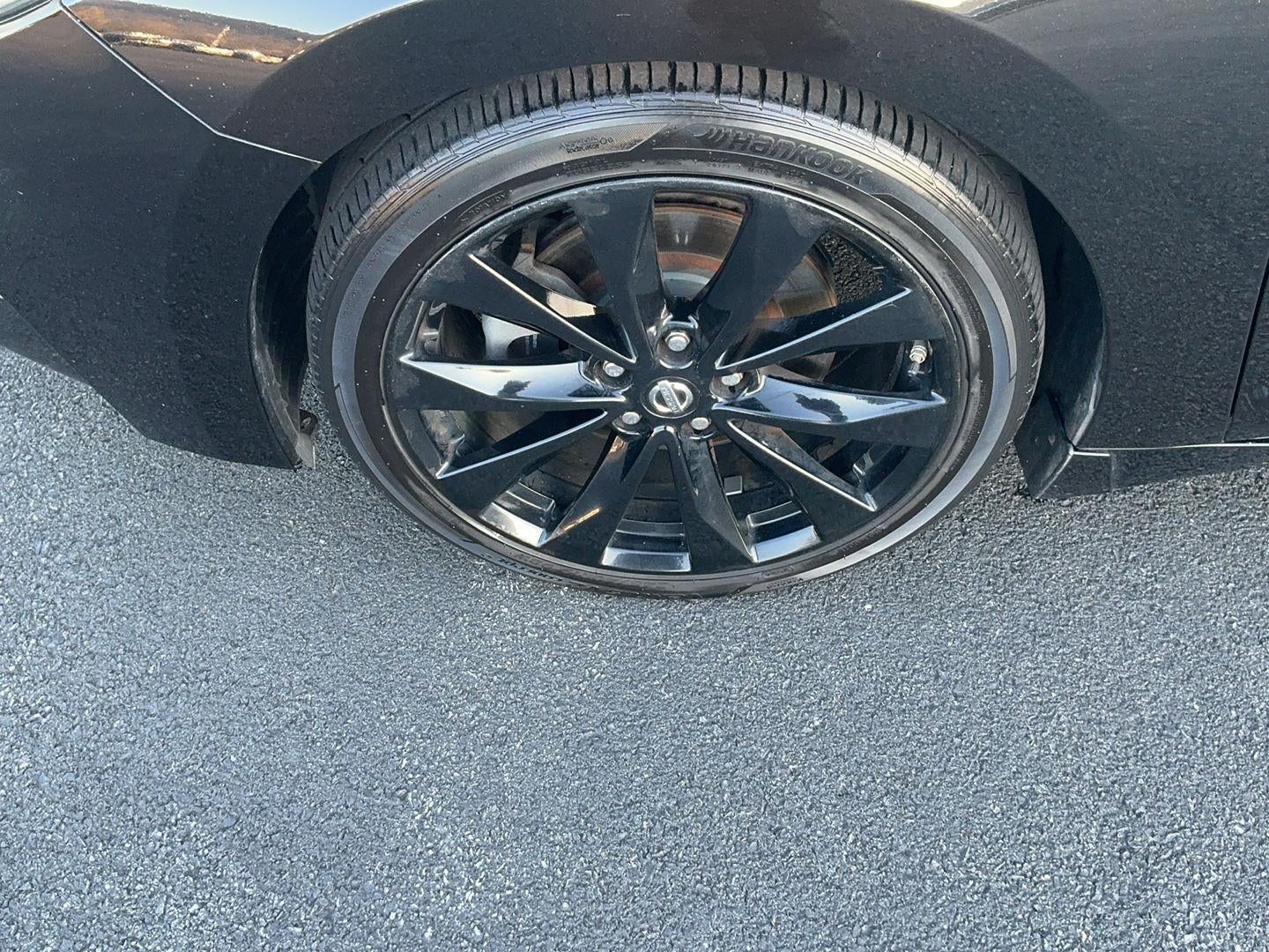 2018 Nissan Maxima SR