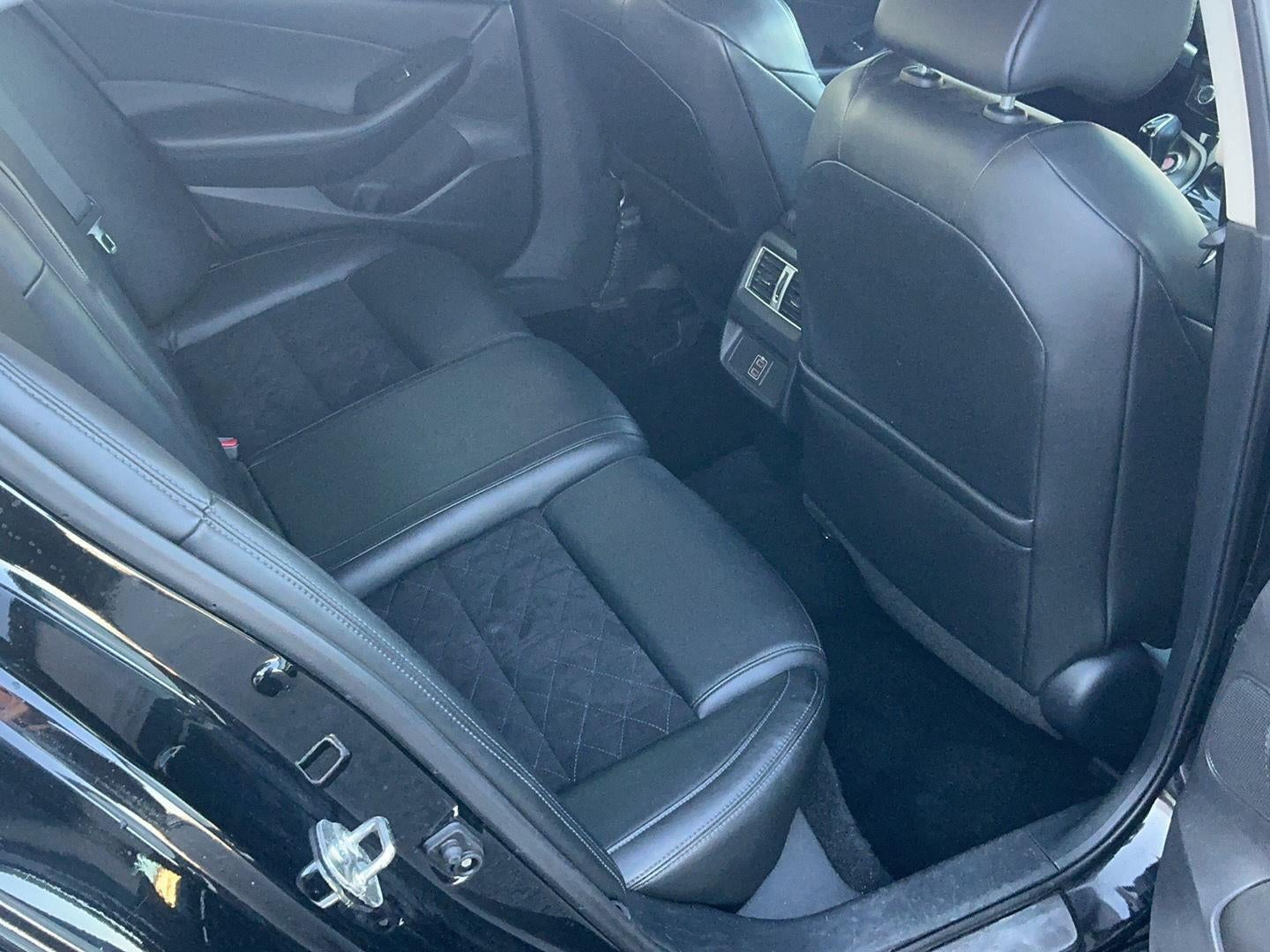 2018 Nissan Maxima SR