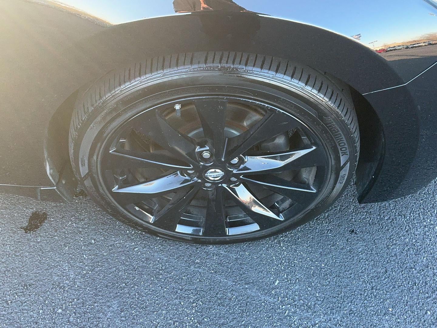 2018 Nissan Maxima SR