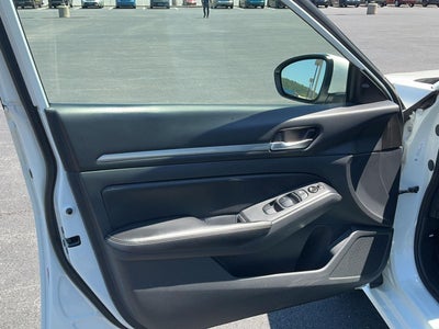 2022 Nissan Altima 2.5 SV