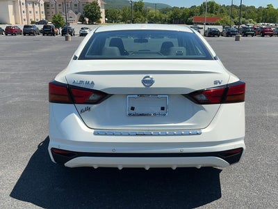 2022 Nissan Altima 2.5 SV
