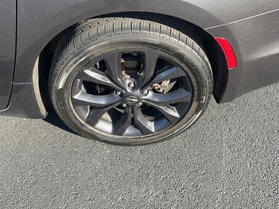 2020 Chrysler Pacifica Touring