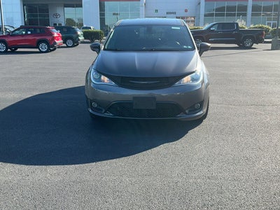 2020 Chrysler Pacifica Touring