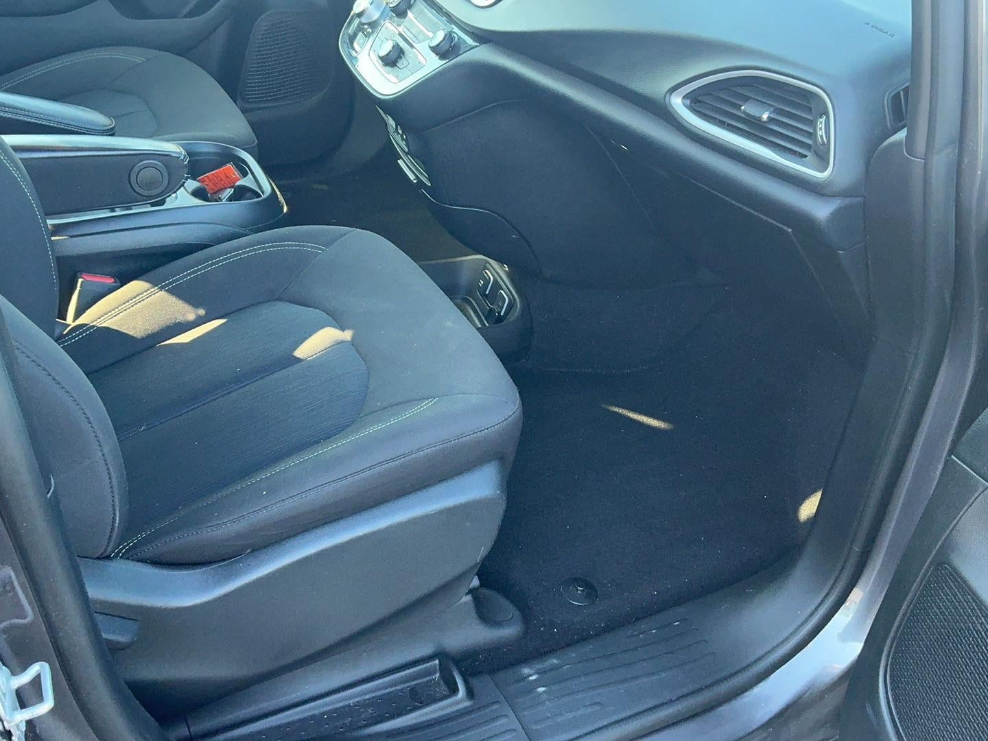 2020 Chrysler Pacifica Touring