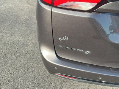 2020 Chrysler Pacifica Touring