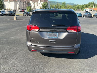 2020 Chrysler Pacifica Touring