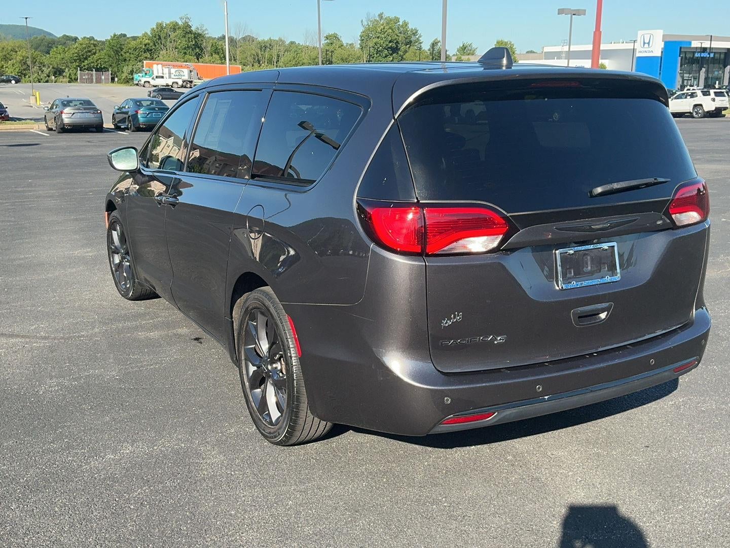 2020 Chrysler Pacifica Touring