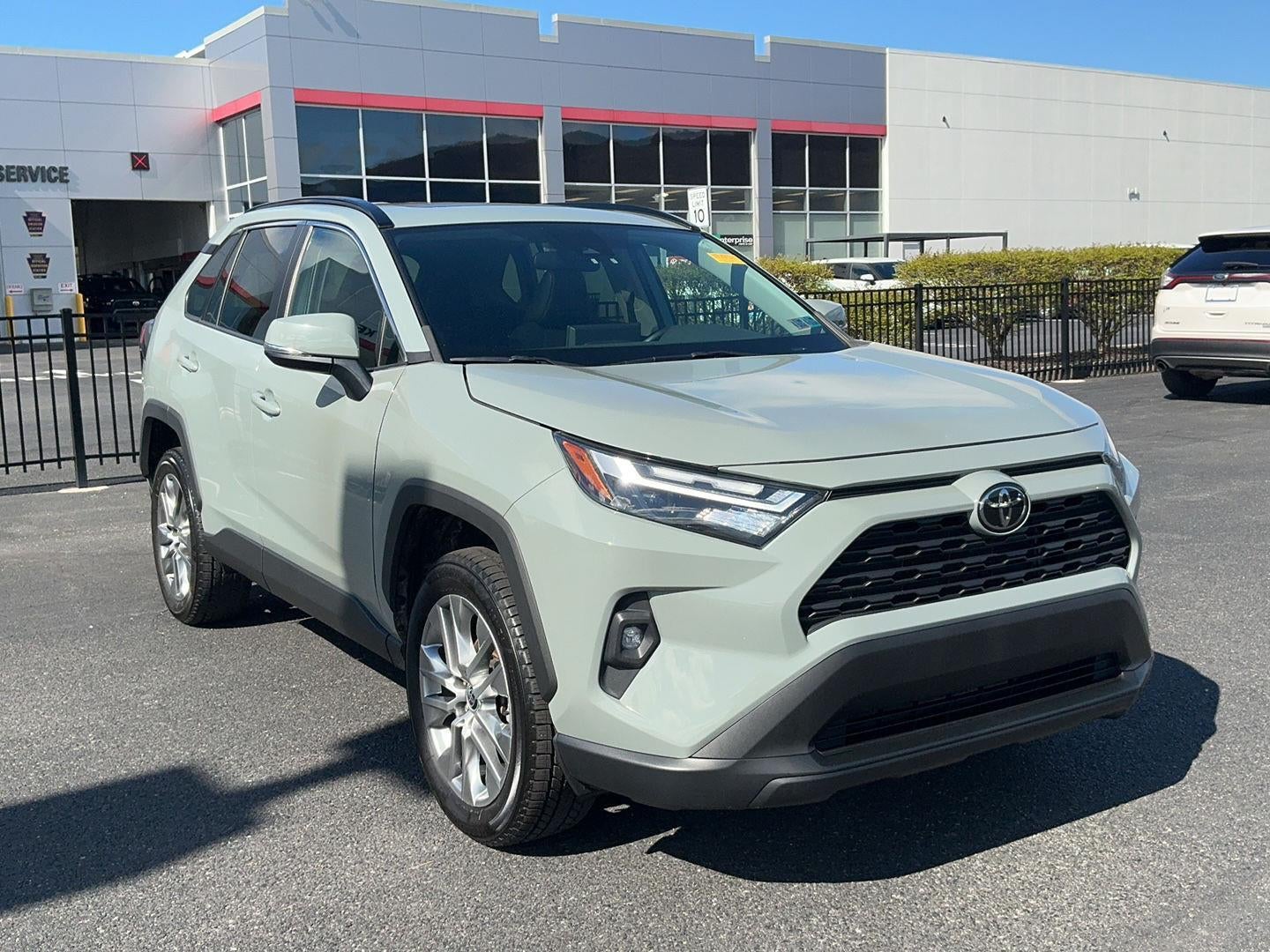 2022 Toyota RAV4 XLE Premium