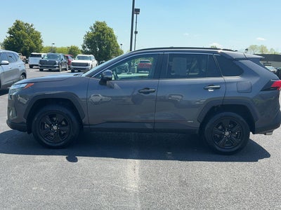 2022 Toyota RAV4 Hybrid XLE