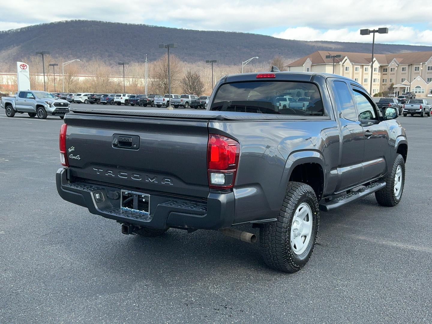 2022 Toyota Tacoma SR