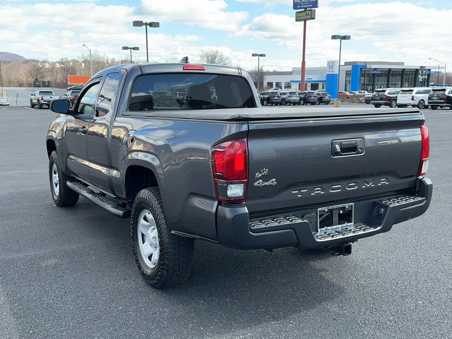 2022 Toyota Tacoma SR