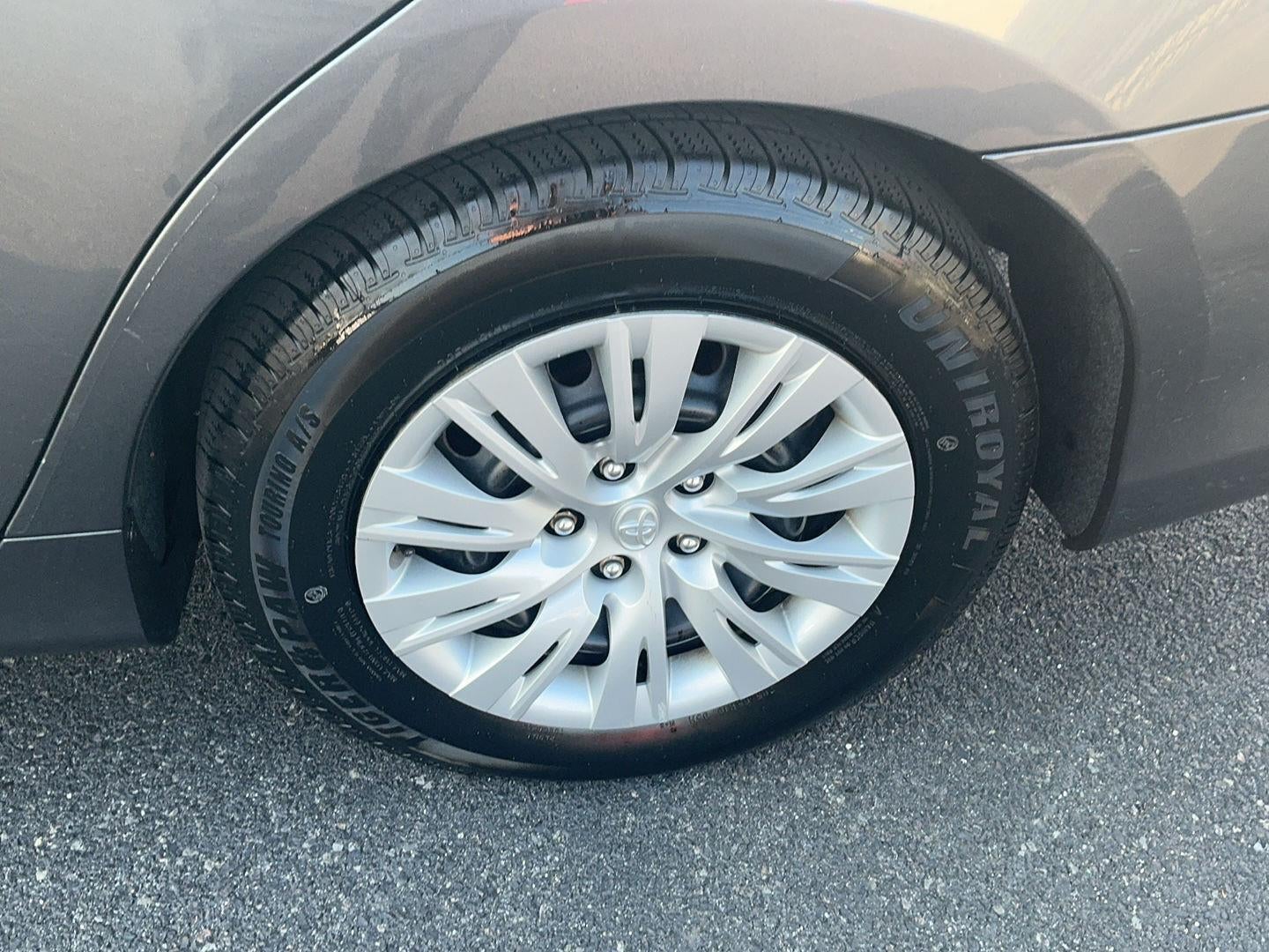 2014 Toyota Camry Hybrid LE