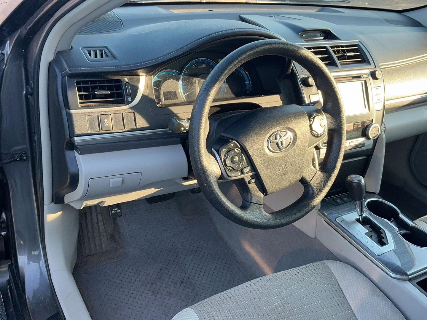 2014 Toyota Camry Hybrid LE
