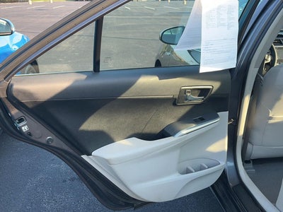 2014 Toyota Camry Hybrid LE