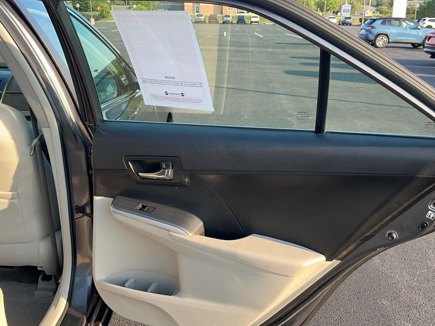 2014 Toyota Camry Hybrid LE