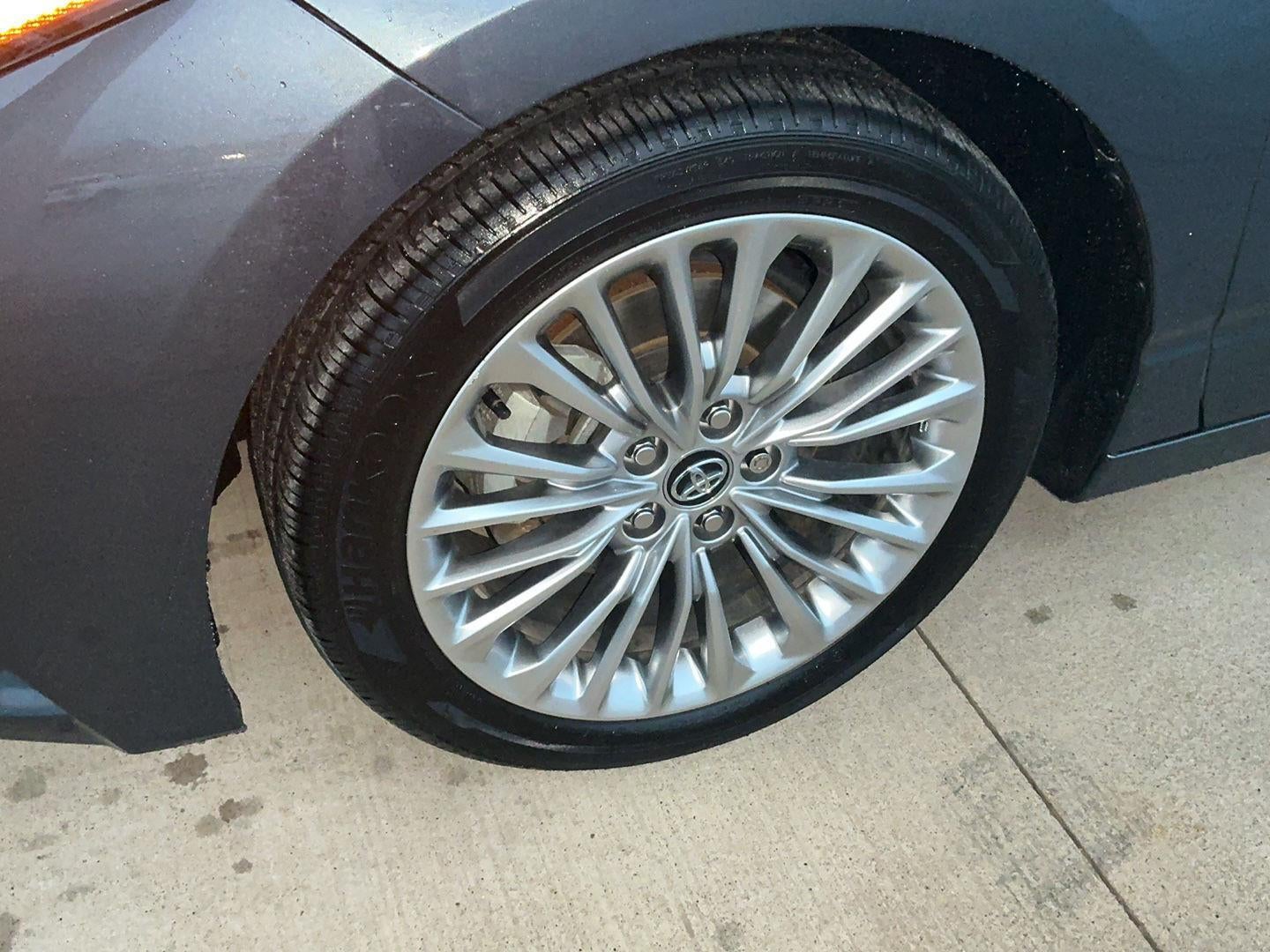 2020 Toyota Avalon Hybrid Limited