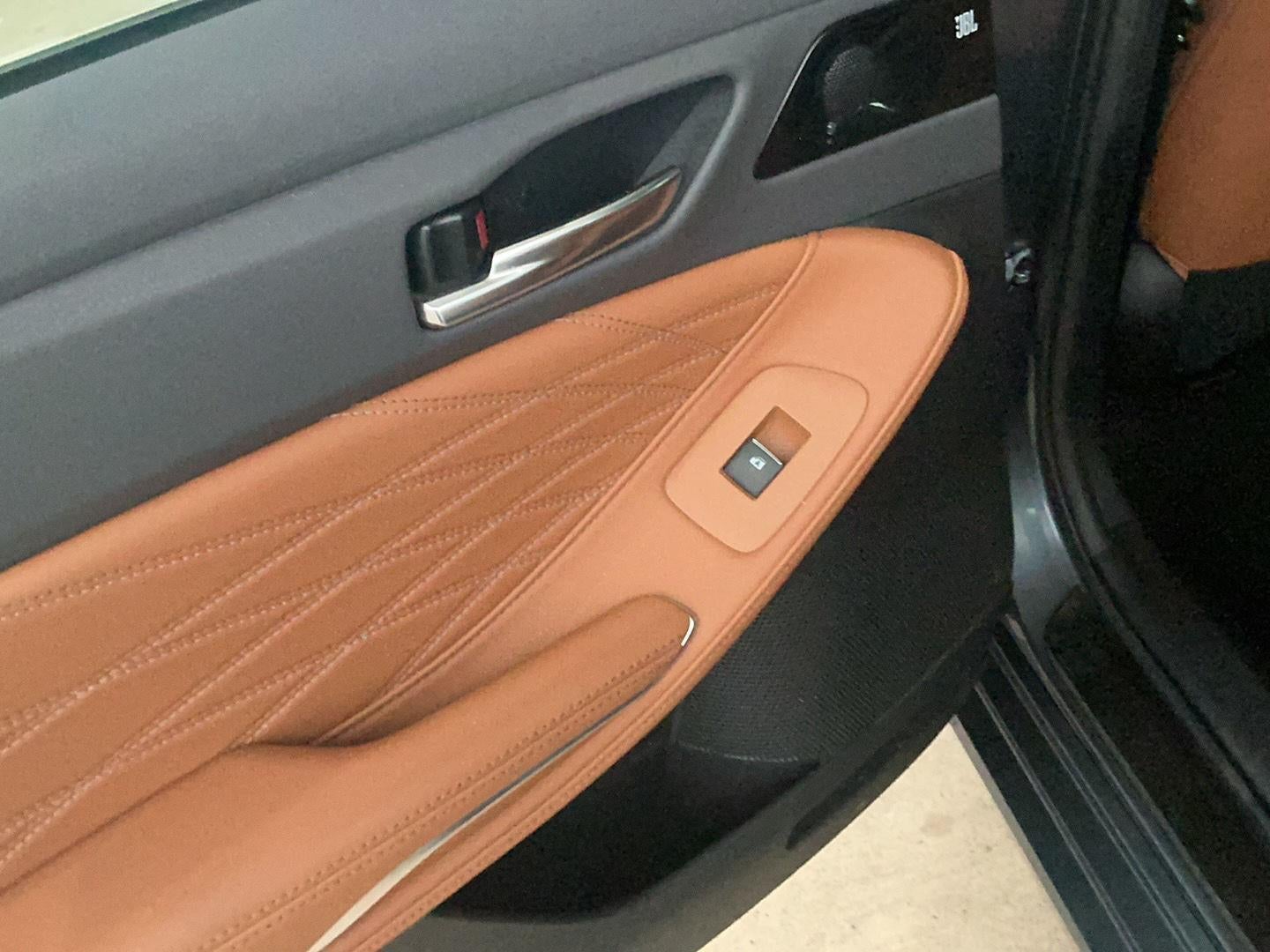 2020 Toyota Avalon Hybrid Limited