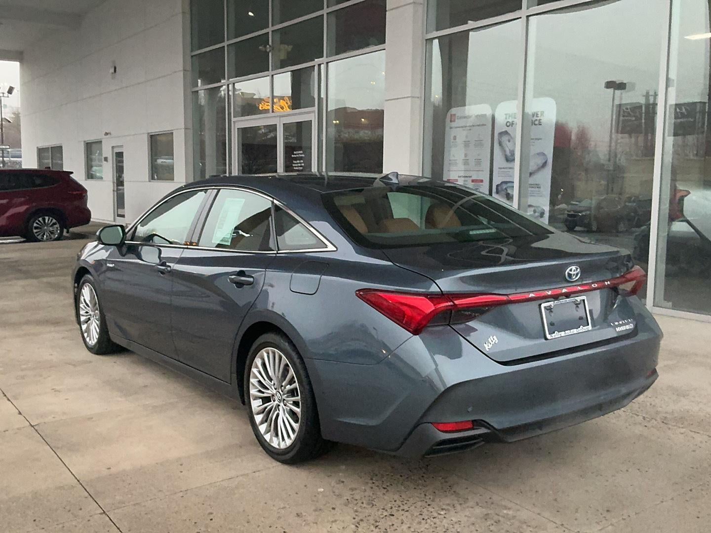 2020 Toyota Avalon Hybrid Limited