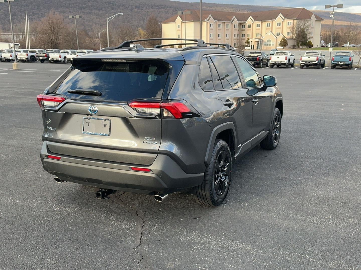 2023 Toyota RAV4 Hybrid XLE