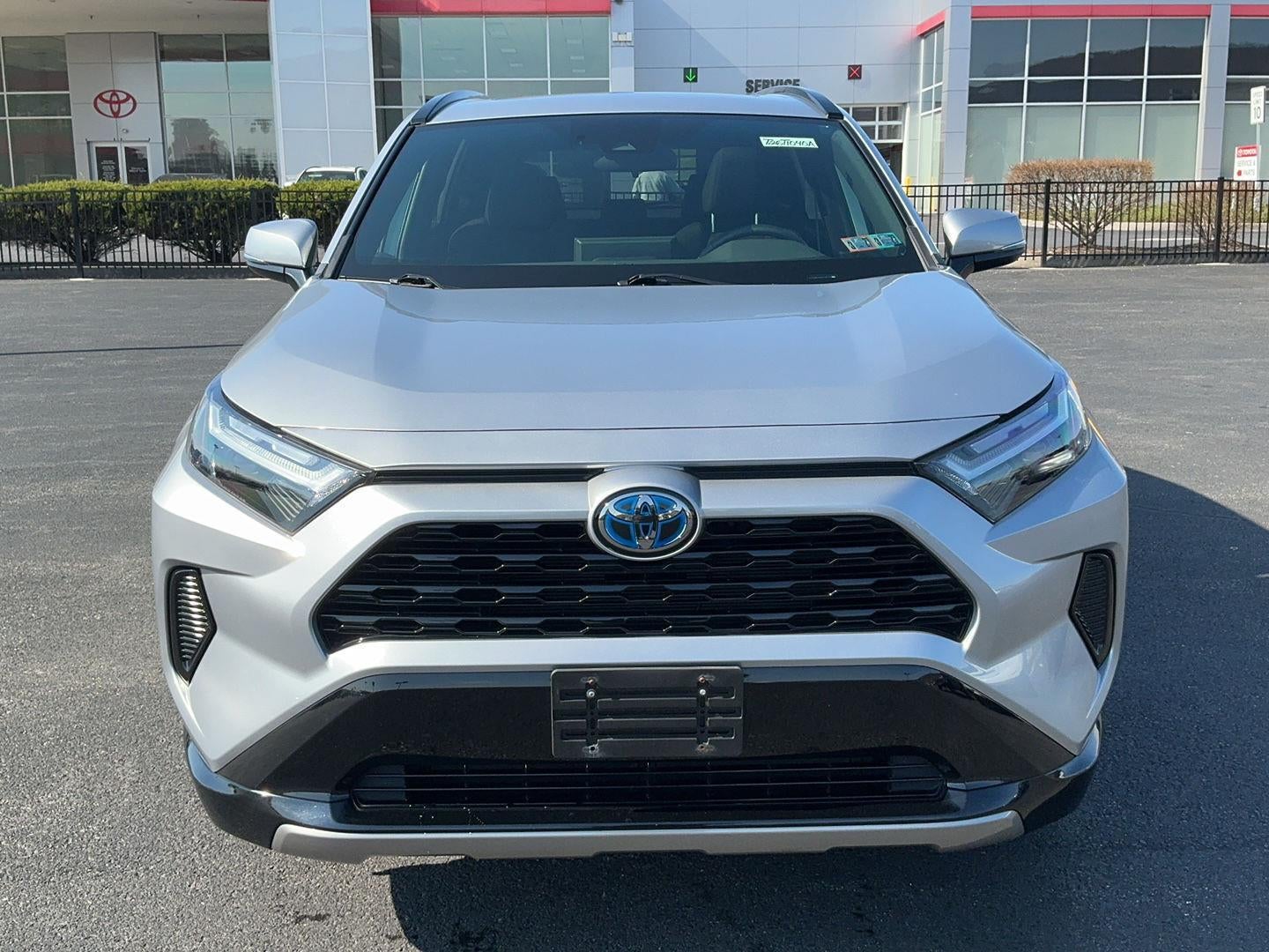 2023 Toyota RAV4 Hybrid SE