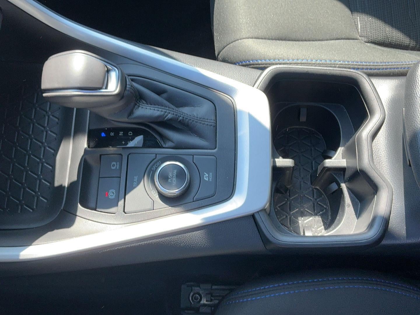 2023 Toyota RAV4 Hybrid SE